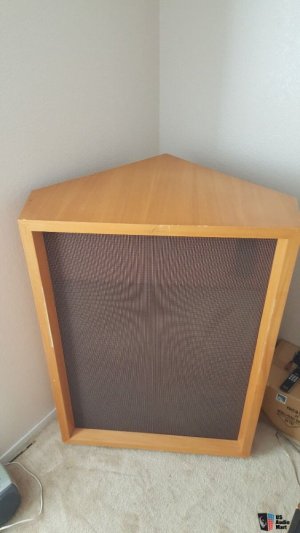 c31_in_situ_no2_jbl-c31-jim-lansing-signature-corner-cabinet-130b-175-n1200-speaker.jpg